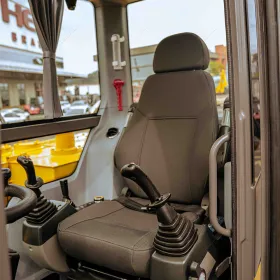 Escavadeira HVR-MAC