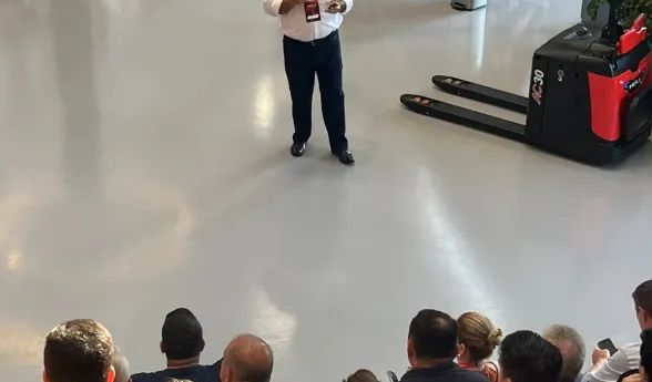 Visita técnica é promovida para associados da ADAC em Itajaí